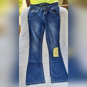 WALLFLOWER LUSCIOUS CURVY FIT JUNIOR SIZE NINE BOOTCUT JEAN